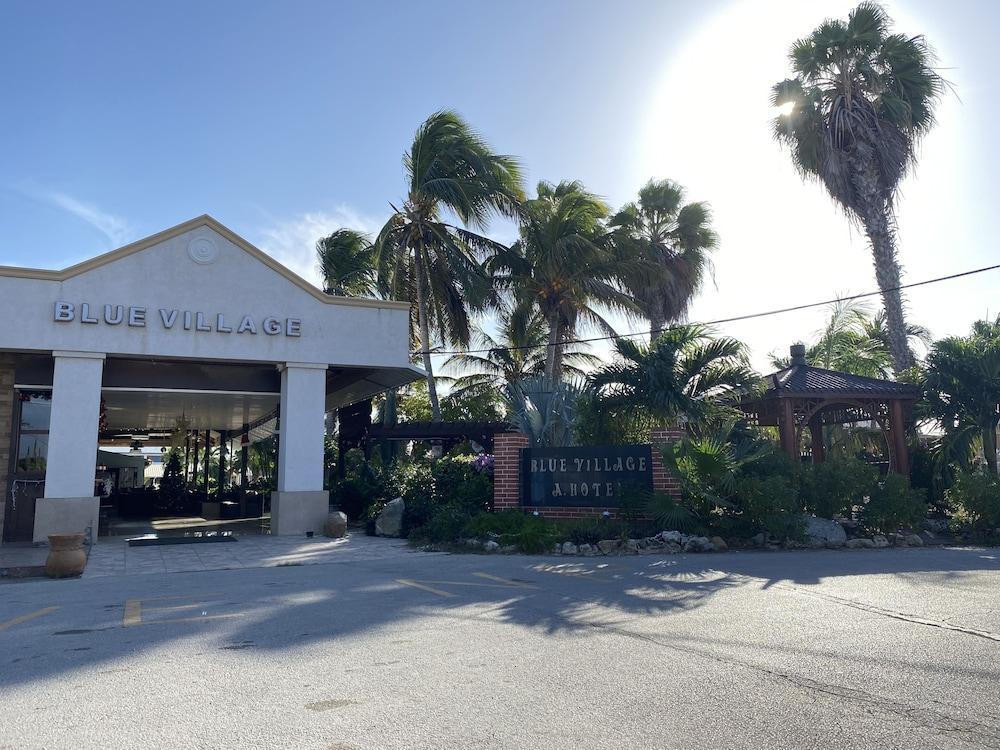 Aruba Blue Village Hotel And Apartments 팜비치 외부 사진