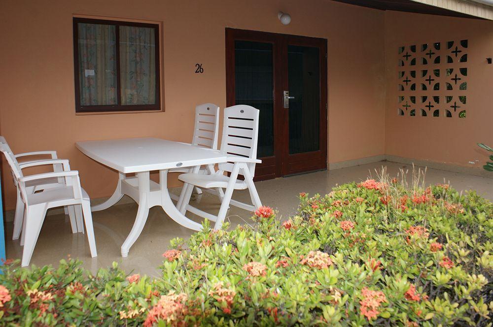 Aruba Blue Village Hotel And Apartments 팜비치 외부 사진