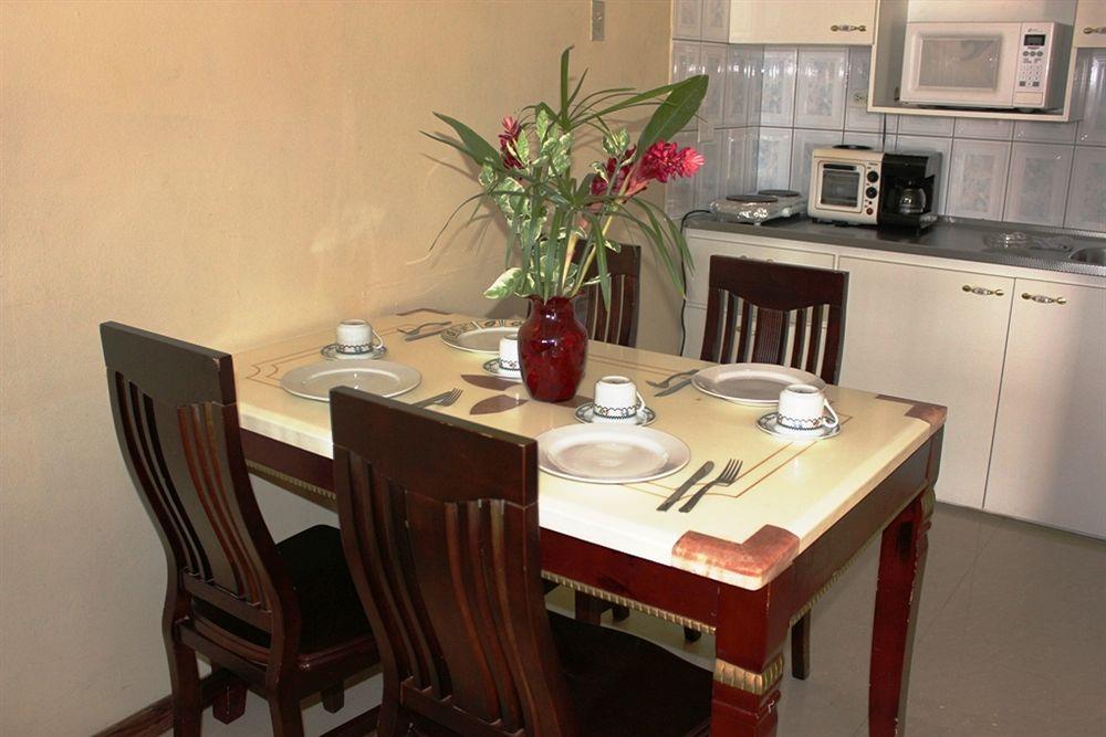 Aruba Blue Village Hotel And Apartments 팜비치 외부 사진