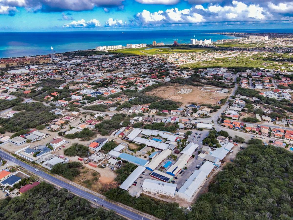 Aruba Blue Village Hotel And Apartments 팜비치 외부 사진