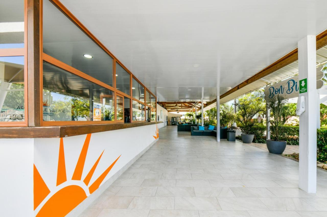 Aruba Blue Village Hotel And Apartments 팜비치 외부 사진