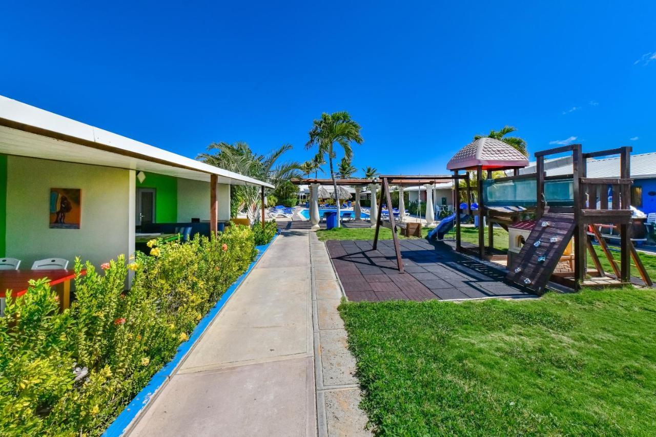 Aruba Blue Village Hotel And Apartments 팜비치 외부 사진