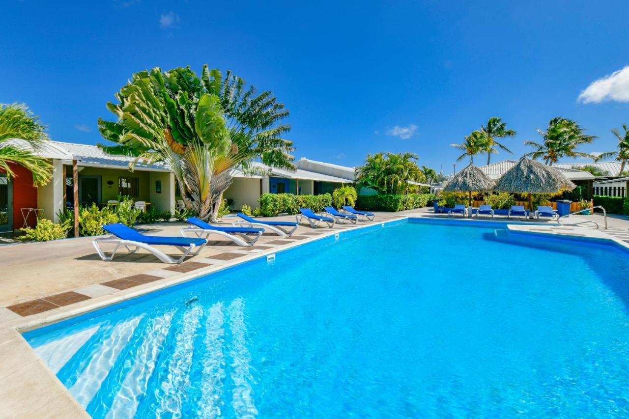 Aruba Blue Village Hotel And Apartments 팜비치 외부 사진