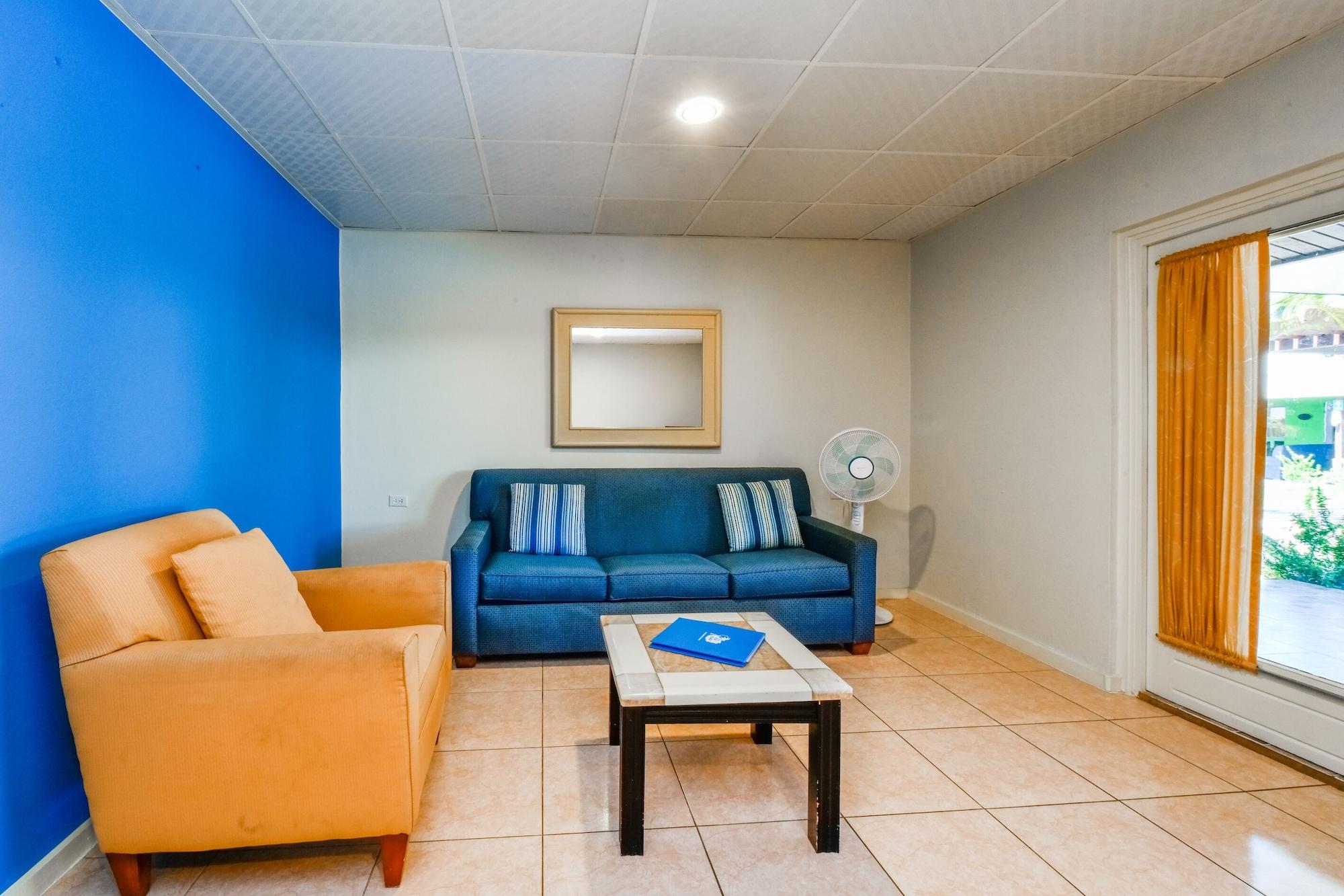 Aruba Blue Village Hotel And Apartments 팜비치 외부 사진