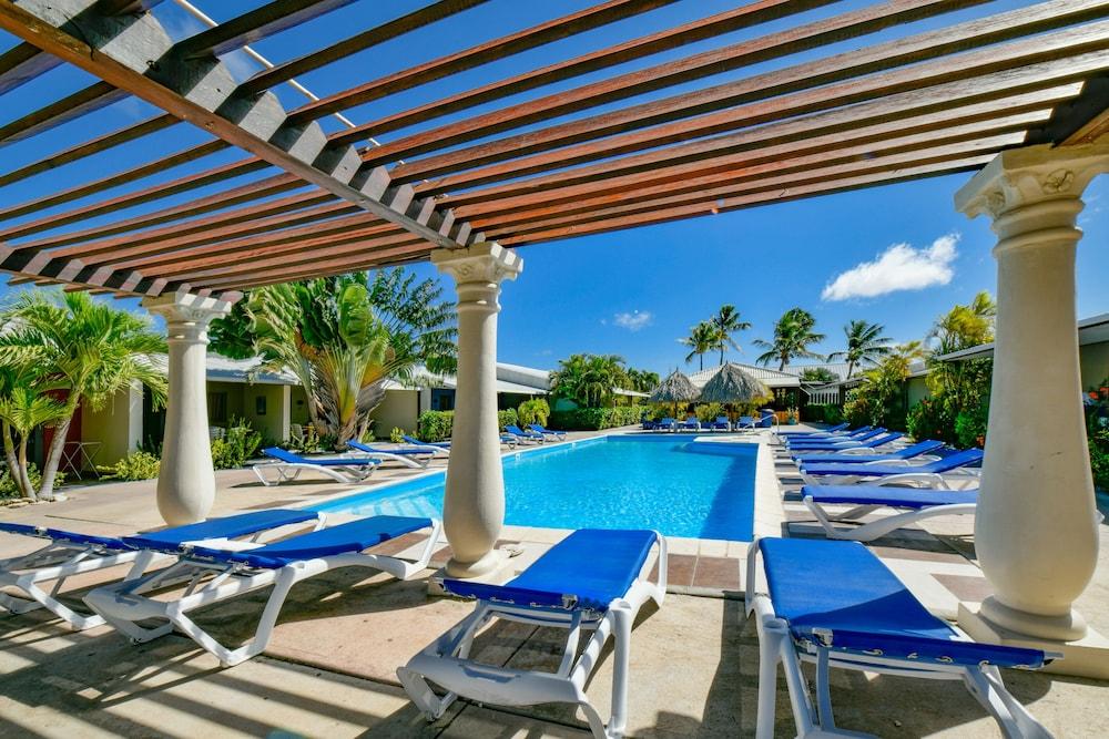 Aruba Blue Village Hotel And Apartments 팜비치 외부 사진