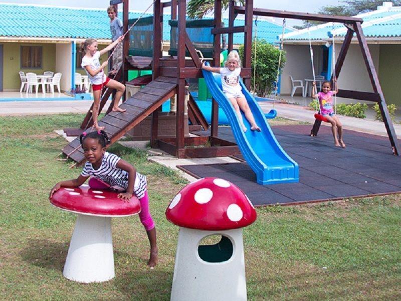 Aruba Blue Village Hotel And Apartments 팜비치 외부 사진