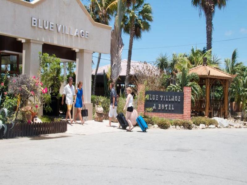 Aruba Blue Village Hotel And Apartments 팜비치 외부 사진