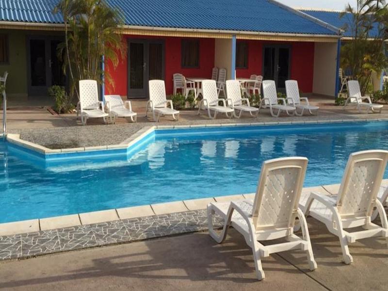 Aruba Blue Village Hotel And Apartments 팜비치 외부 사진